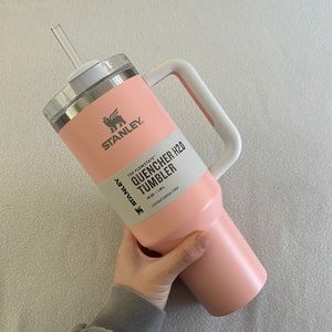 Limited Edition Peach Colorblock Stanley Quencher Tumbler 40 oz - Pink Color